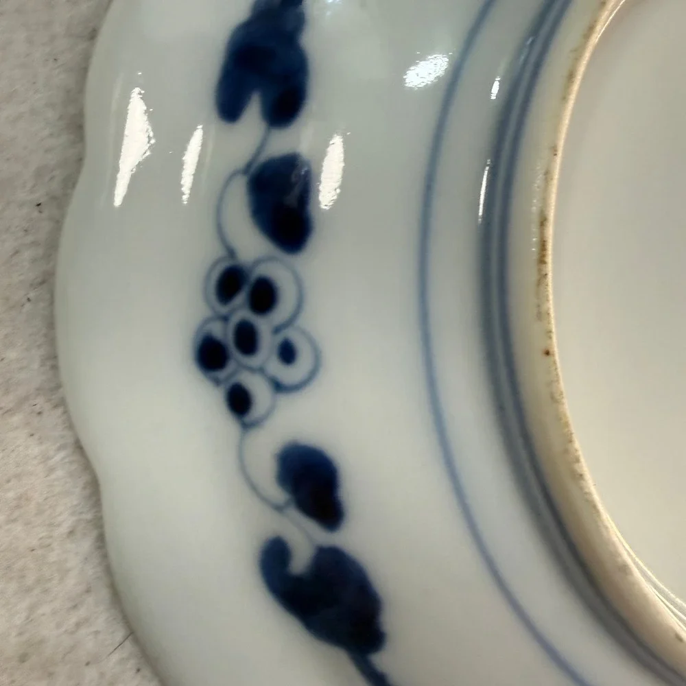 N/A blue white